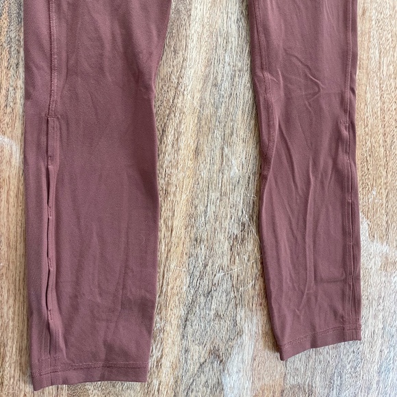 Unlimit High-Rise Crop 23" - Picture 7 of 12